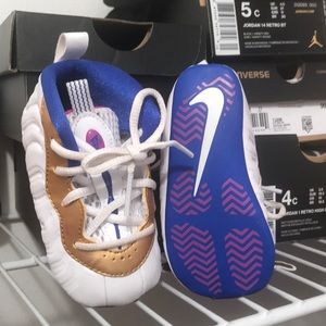 Nike little Foamposite  worn 3 times minor scratch